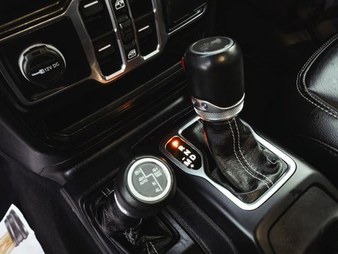 Used 2023 Jeep Wrangler Unlimited Sahara w/ Cold Weather Group image 30