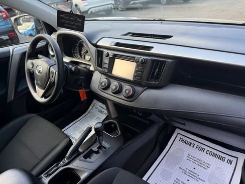 Used 2016 Toyota RAV4 LE AWD/4WD image 13