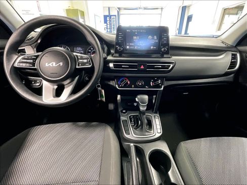 Used 2023 Kia Seltos LX image 21