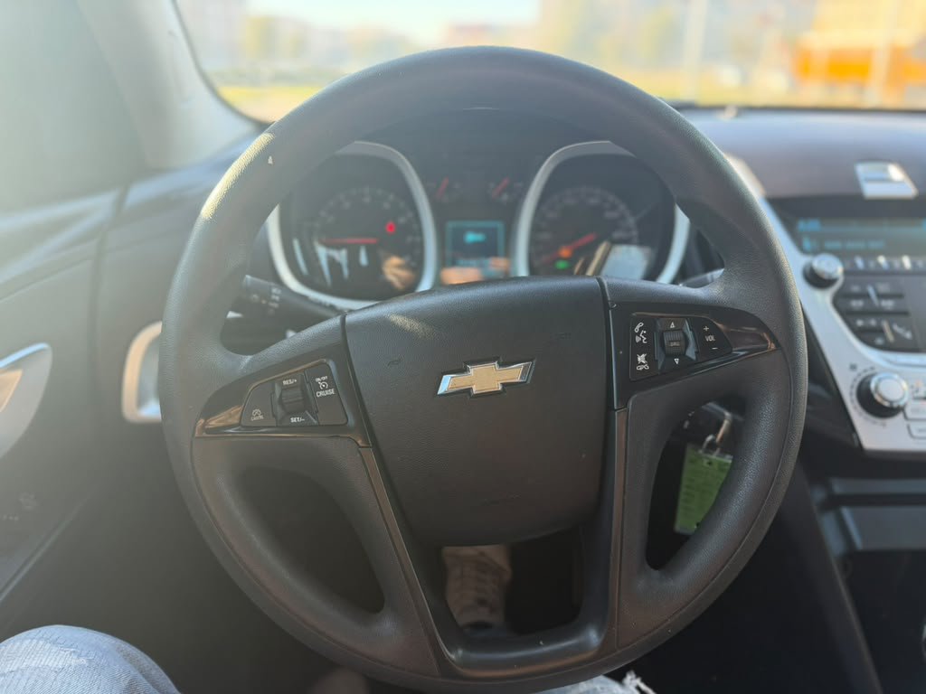 Used 2015 Chevrolet Equinox LS FWD image 12