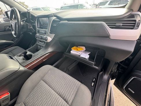 Used 2020 GMC Yukon SLE w/ SLE Value Package image 32