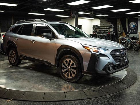 Used 2024 Subaru Outback image 5