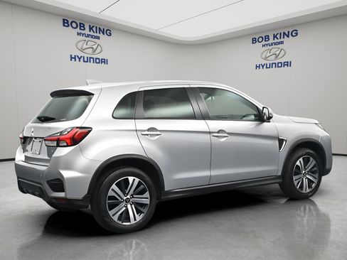 Used 2024 Mitsubishi Outlander Sport AWD image 4