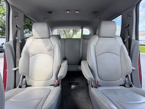 Used 2012 Chevrolet Traverse LT image 21