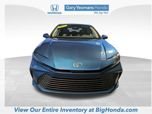 Used 2025 Toyota Camry LE w/ Convenience Package FWD image 10