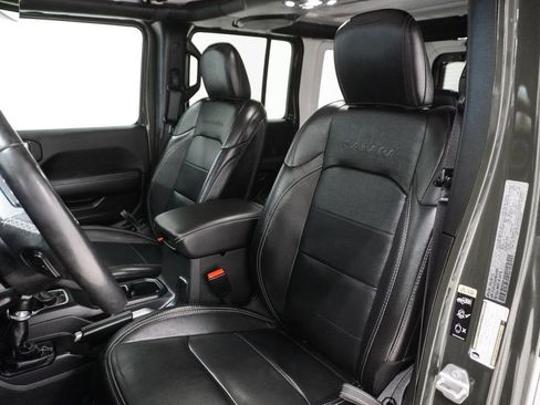 Certified 2022 Jeep Wrangler Unlimited Sahara w/ Cold Weather Group image 10