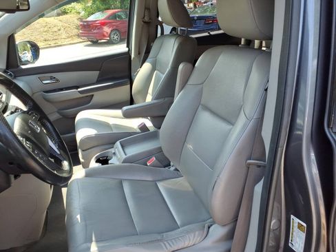 Used 2014 Honda Odyssey Touring image 19