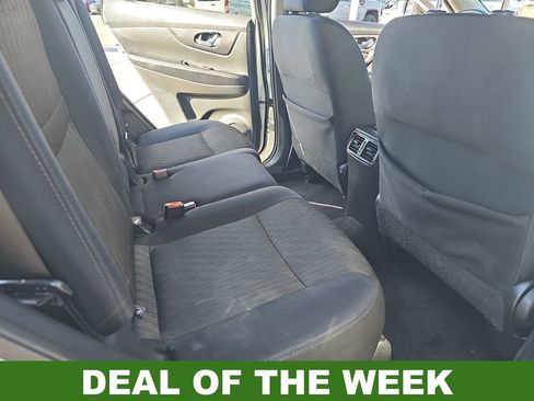 Used 2018 Nissan Rogue SV image 11