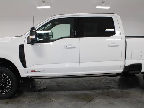New 2026 Ford F250 Platinum AWD/4WD image 5