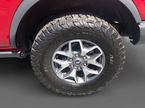 Used 2025 Ford Bronco Badlands AWD/4WD image 8