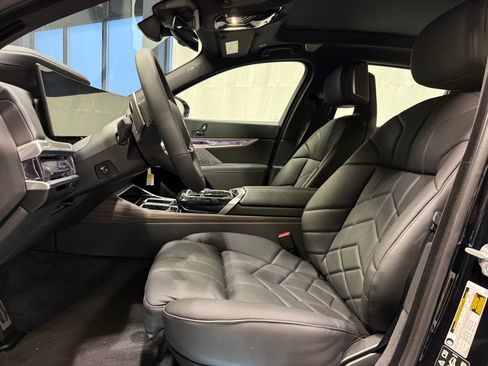 New 2026 BMW 760i xDrive w/ Executive Package AWD/4WD image 15