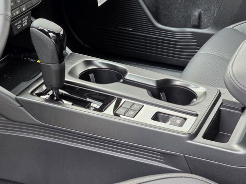 New 2026 Subaru Outback Limited image 27