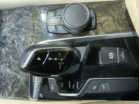 Used 2019 BMW 540i xDrive AWD/4WD image 17