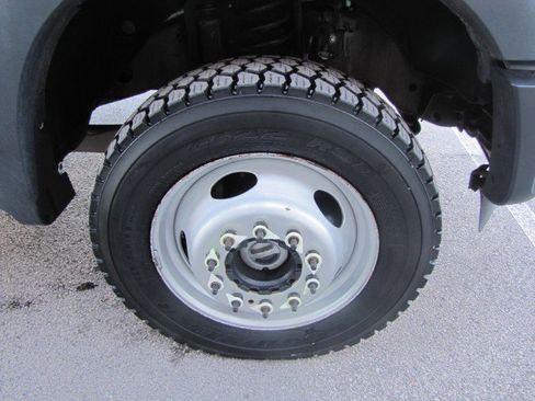 Used 2011 Ford F550 4x4 Crew Cab Super Duty w/ Payload Upgrade Pkg image 20