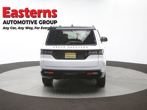 Used 2025 Jeep Grand Wagoneer Series III w/ Rear Seat Video Group 1 AWD/4WD image 44