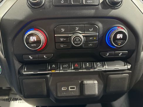 Certified 2020 Chevrolet Silverado 1500 LT Trail Boss w/ Convenience Package AWD/4WD image 27