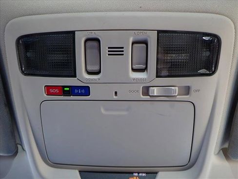 Used 2019 Subaru Outback 3.6R Touring image 26