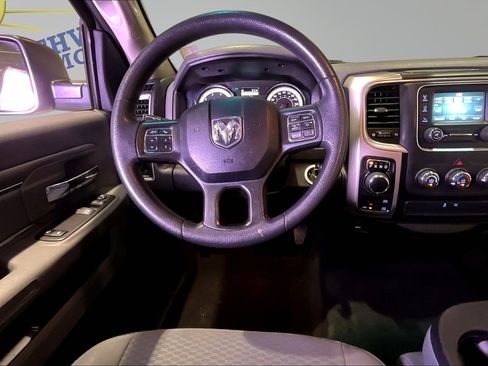 Used 2020 RAM 1500 Classic SLT AWD/4WD image 10