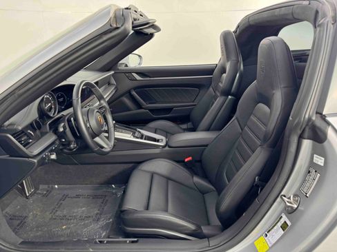 Used 2024 Porsche 911 Targa 4 w/ Premium Package image 15