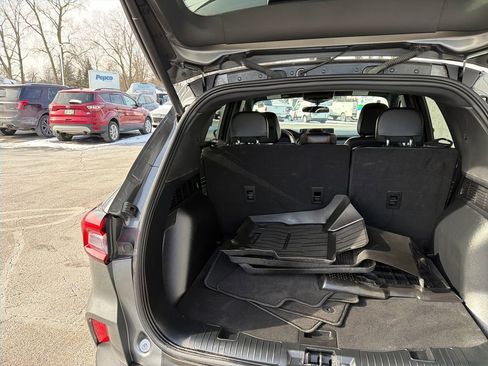 Used 2025 Ford Escape ST-Line w/ Equipment Group 301A image 24