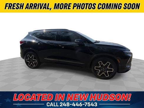Used 2023 Chevrolet Blazer RS AWD/4WD image 3