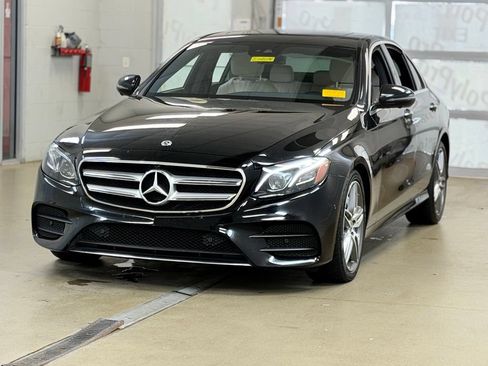 Used 2019 Mercedes-Benz E 300 image 3