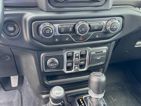 Used 2020 Jeep Gladiator Sport w/ Quick Order Package 24S AWD/4WD image 26