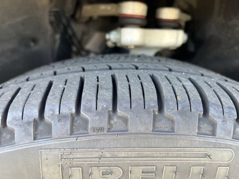 Certified 2024 Audi Q5 2.0T Premium Plus w/ Premium Plus Package image 12