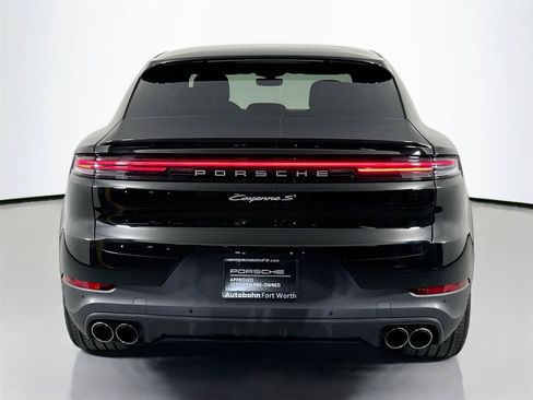 Certified 2025 Porsche Cayenne S AWD/4WD image 6