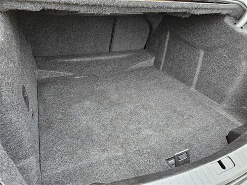 Used 2019 Chevrolet Impala LT image 13