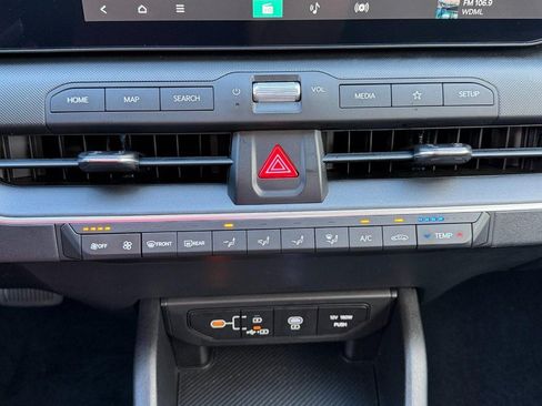 Used 2025 Kia K4 FWD image 36