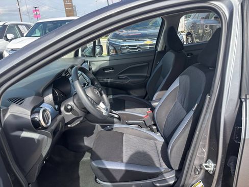 Used 2025 Nissan Versa SV FWD image 24