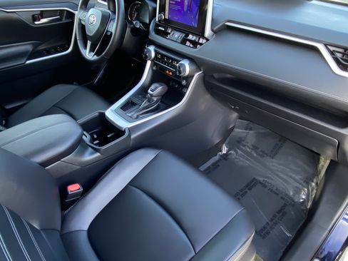 Certified 2024 Toyota RAV4 XLE Premium image 9