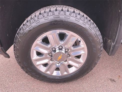 Used 2025 Chevrolet Silverado 2500 High Country w/ Technology Package image 33