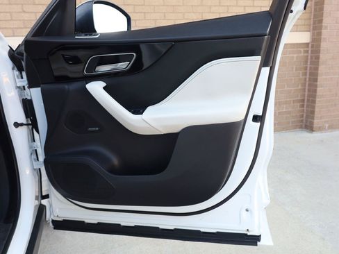 Used 2019 Jaguar F-PACE R-Sport AWD/4WD image 29