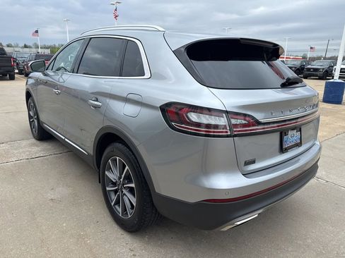 Used 2022 Lincoln Nautilus FWD image 6