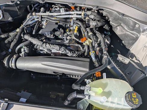 New 2025 Ford Explorer Active w/ Active Comfort Package image 16