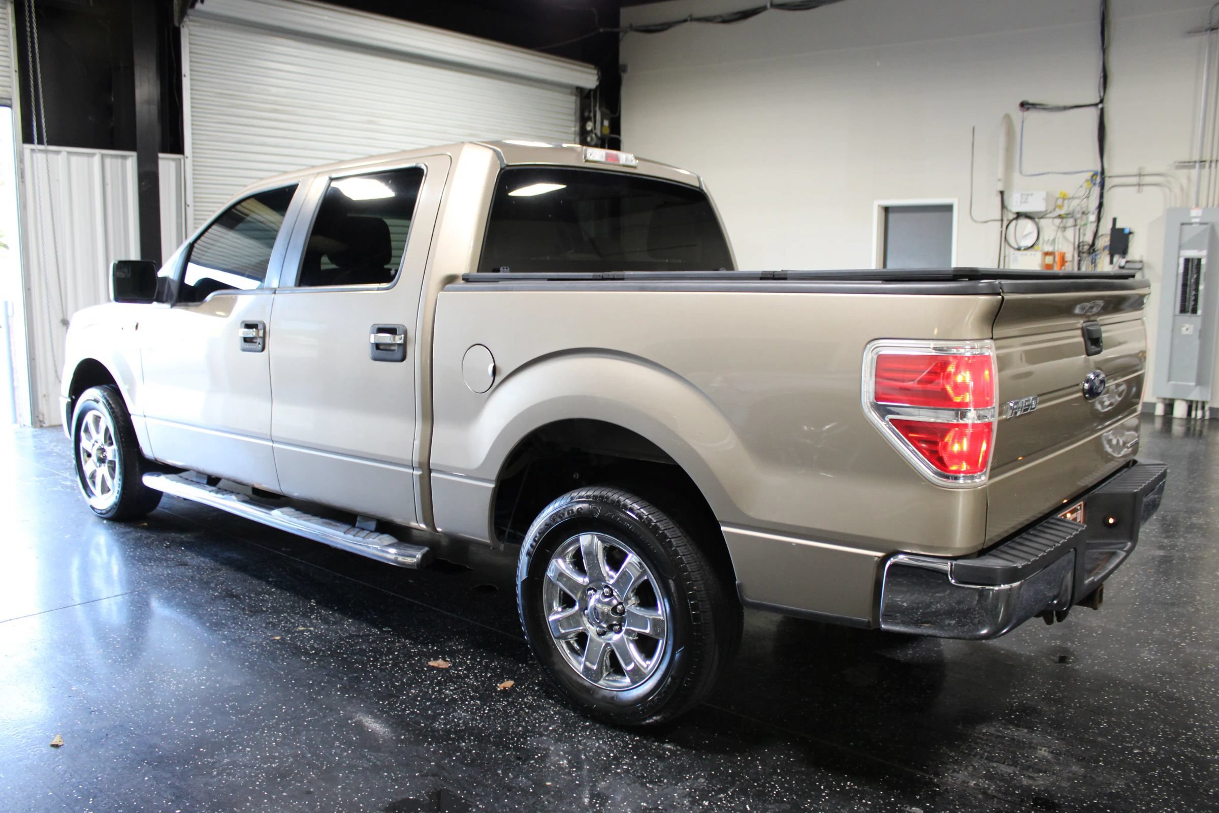 Used 2013 Ford F150 XLT w/ XLT Chrome Pkg RWD image 5