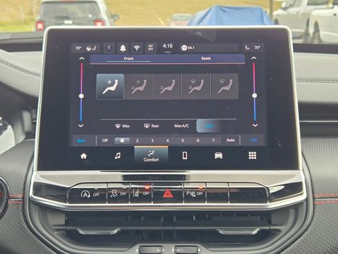 New 2026 Jeep Compass Trailhawk AWD/4WD image 19
