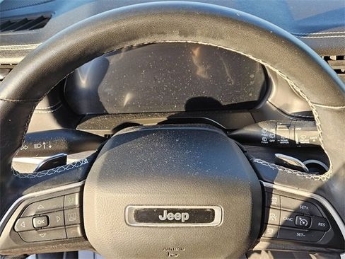 Used 2021 Jeep Grand Cherokee L Limited image 11