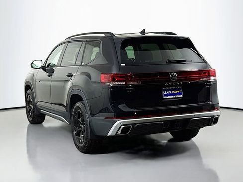 New 2026 Volkswagen Atlas Peak Edition image 5