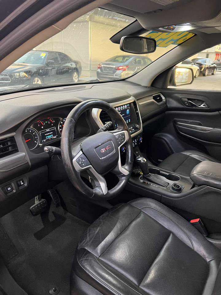 Used 2018 GMC Acadia SLT FWD image 12
