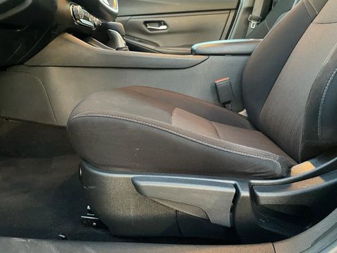 Used 2023 Nissan Sentra SV image 13