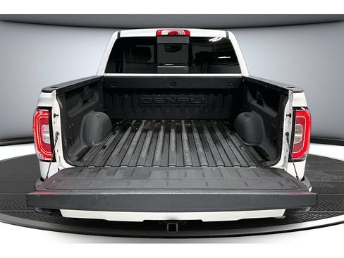 Used 2017 GMC Sierra 1500 Denali w/ Denali Ultimate Package AWD/4WD image 13