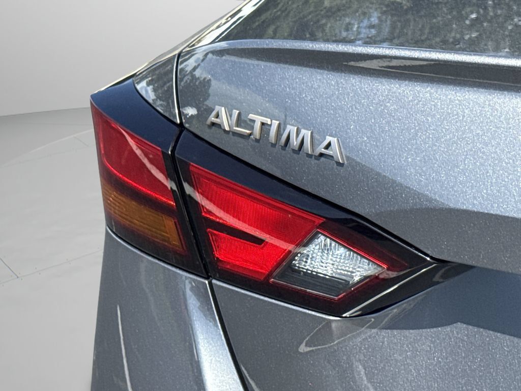 Certified 2024 Nissan Altima 2.5 SR FWD image 18