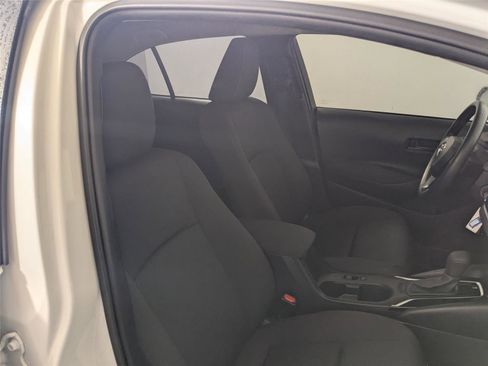 Used 2023 Toyota Corolla LE image 25