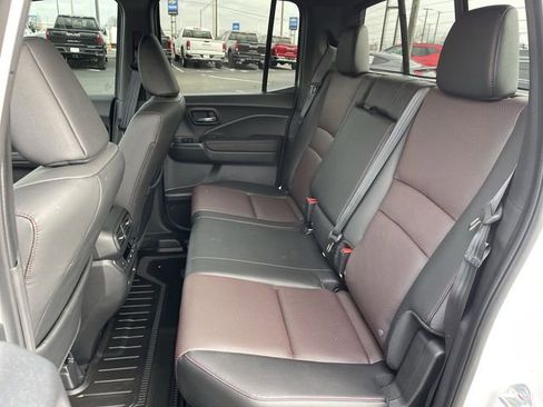 Used 2025 Honda Ridgeline Black Edition image 23