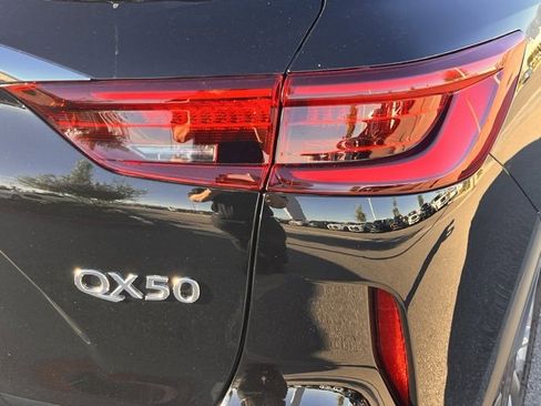 Certified 2025 INFINITI QX50 Luxe image 31