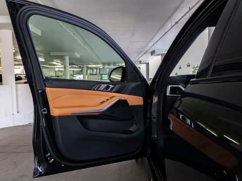 Certified 2024 BMW X5 xDrive40i w/ M Sport Package image 13