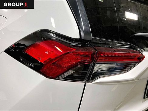 Certified 2025 Toyota RAV4 XLE image 28